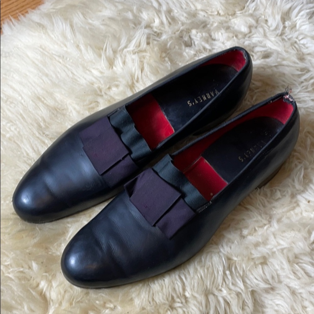 Varney’s 1970s Black Leather Slip-On Opera Pumps Loafers